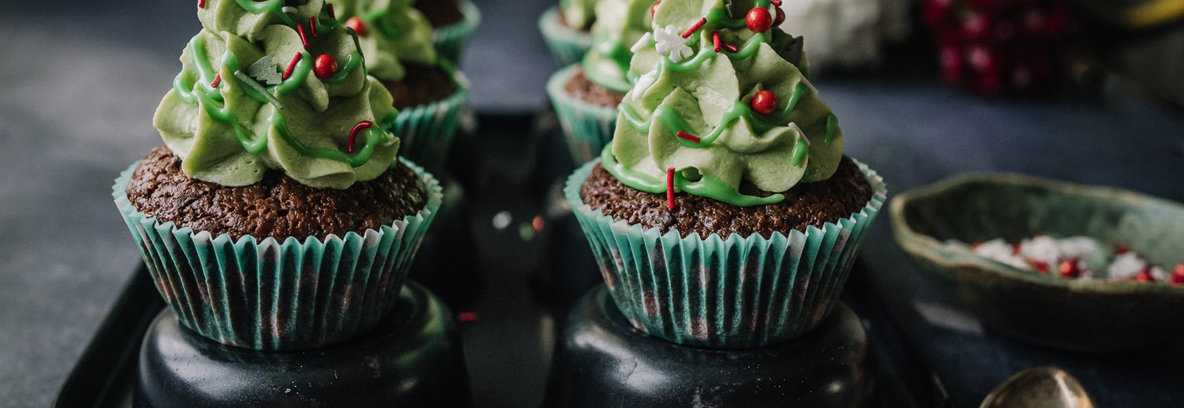 Gwhole Alzata Per Torte In Cartone Di Natale Espositore Di Cupcake Di Carta Con Motivi Di Natale Uno Scaffale Di Torta Di Carta Natalizia A Tre Strati Decorazione Natalizia