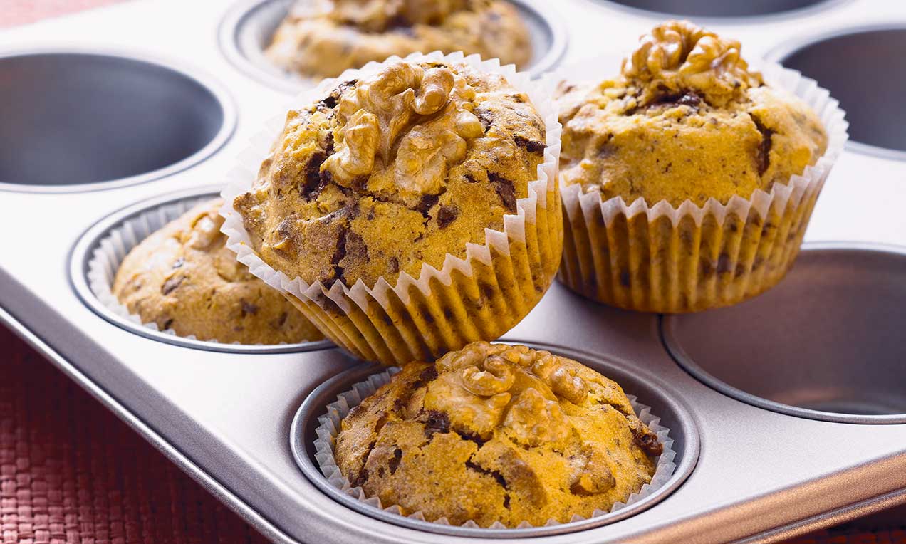 Schokoladen Muffins mit Pekannüssen Rezept | Dr. Oetker
