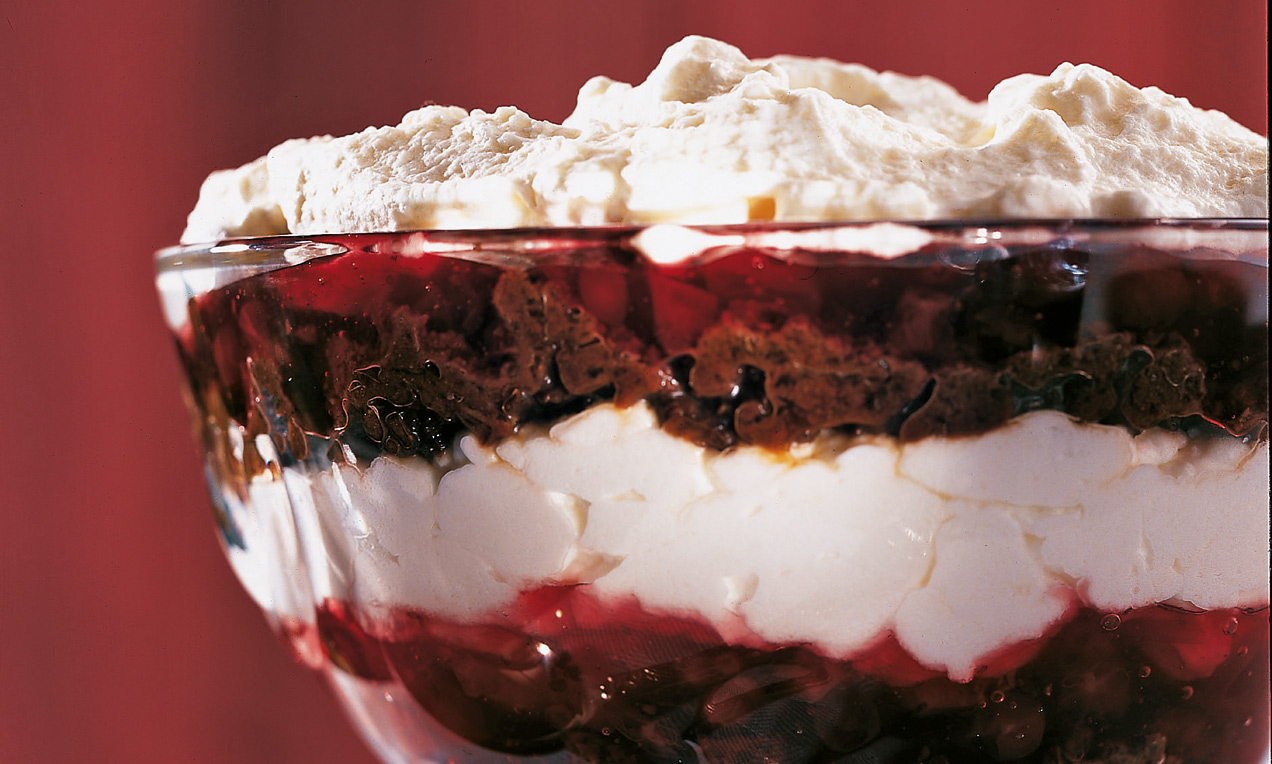 Preiselbeer-Schicht-Dessert Rezept | Dr. Oetker