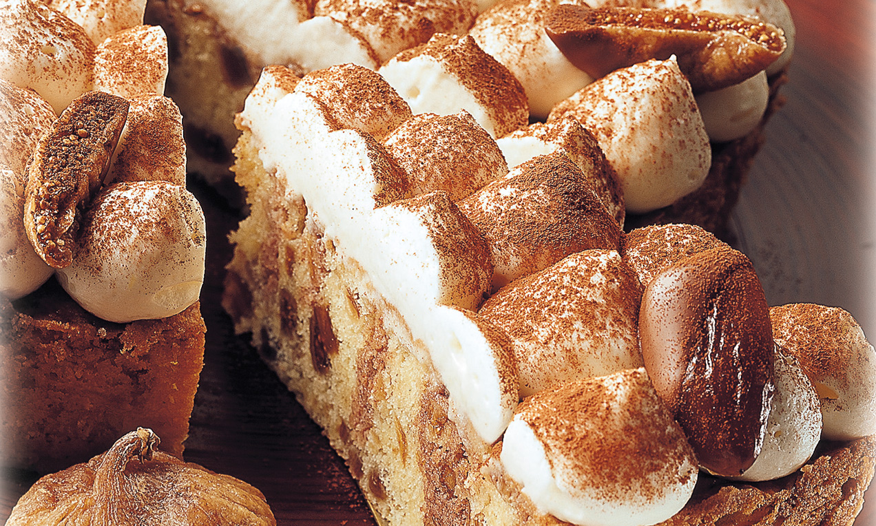 Feigen-Dattel-Kuchen Rezept | Dr. Oetker