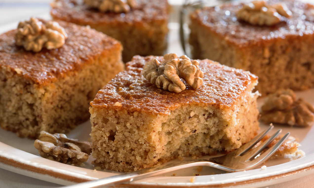 Griechischer Walnusskuchen Rezept | Dr. Oetker