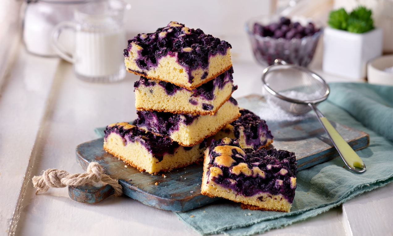 Heidelbeer-Blechkuchen Rezept | Dr. Oetker