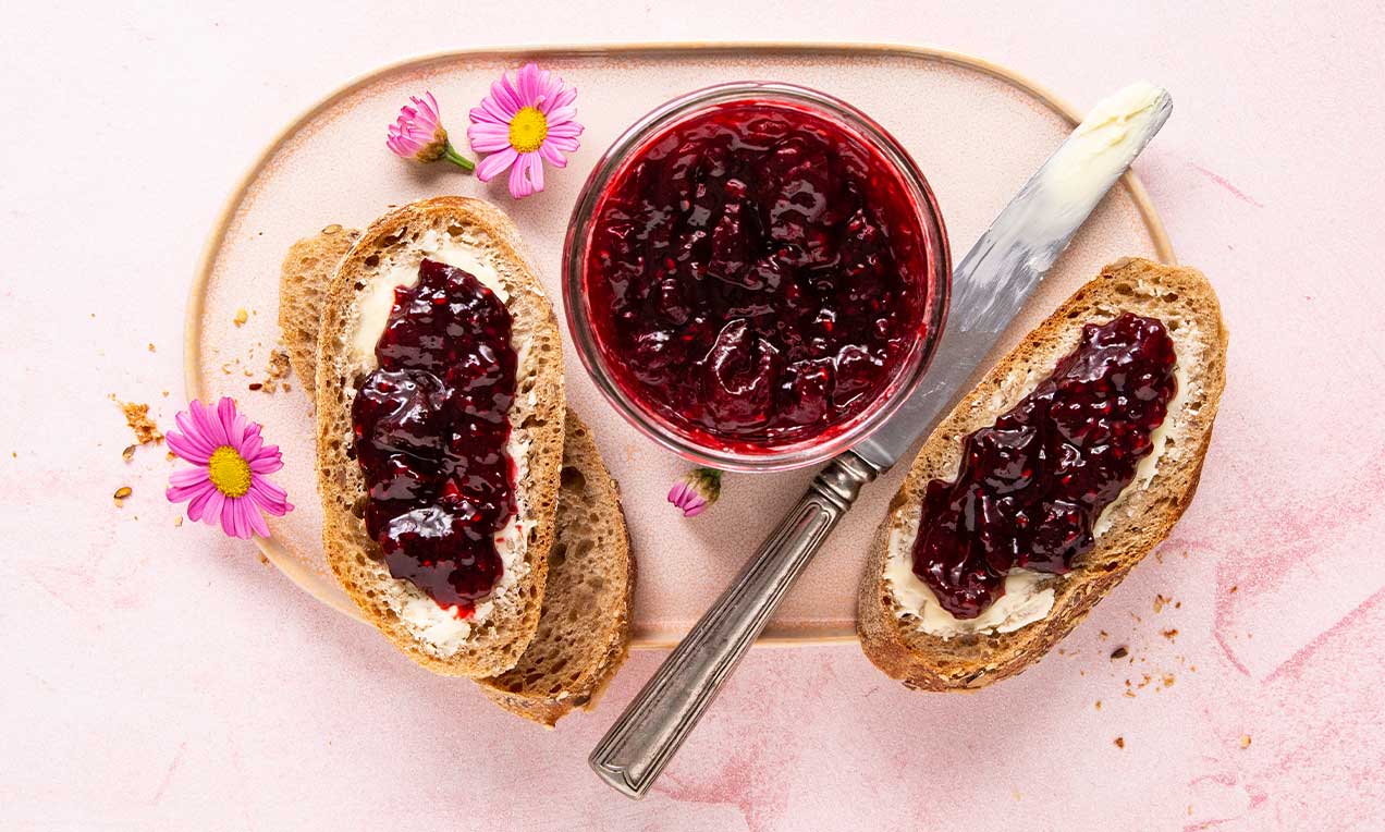 Kirschen-Himbeer Konfitüre mit Koriander Rezept | Dr. Oetker