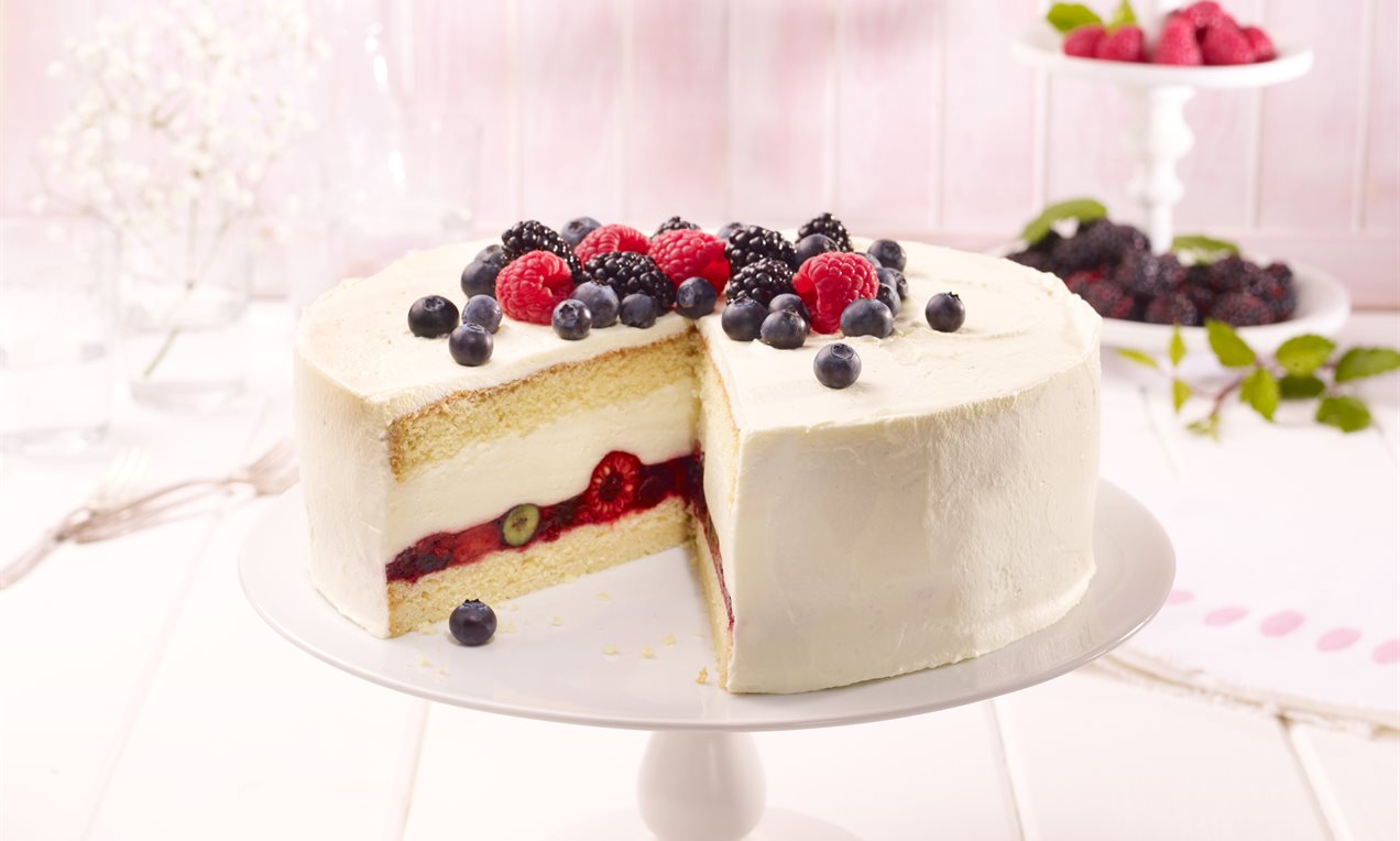 Waldbeer-Wein-Rahm-Torte Rezept | Dr. Oetker